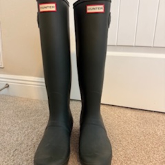 Hunter Original Tall Rain Boots — Women’s US 8 / UK 6 / EU 39 — Hunter Green / R - Picture 1 of 3